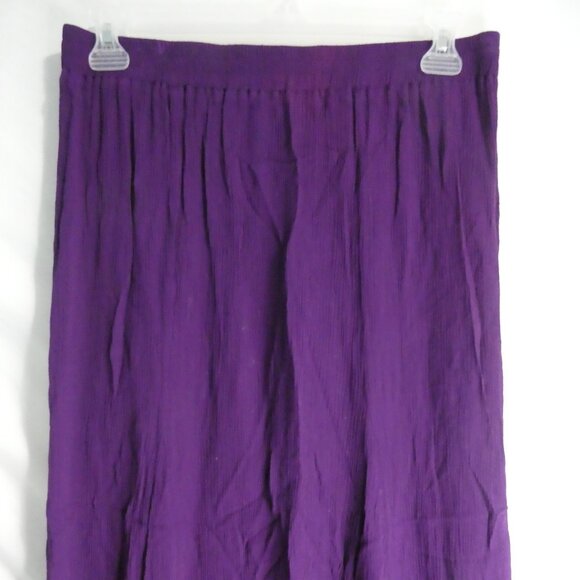 LAURA SCOTT | large | Textured Purple Skirt | 100% Recycled Bottle Material - Picture 6 of 16